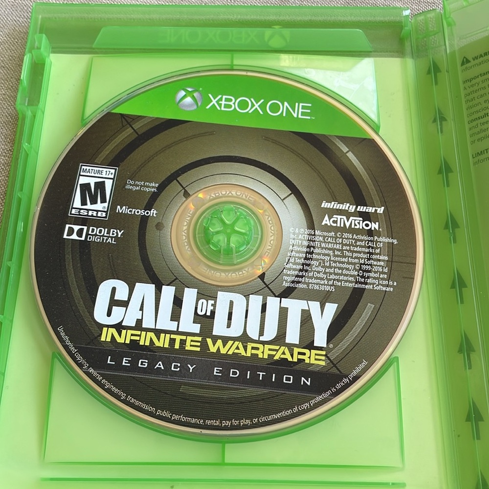 3/$10 Call of duty infinite warfare legacy edition for Xbox one - Picture 3 of 3
